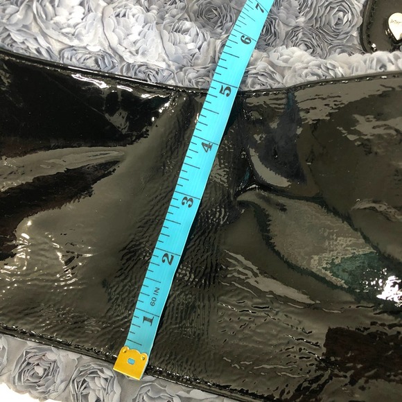 HOLD Betsey Johnson Lavender/Grey Rose Medium Bag - Picture 12 of 12